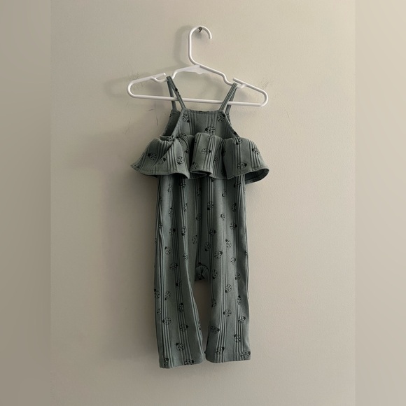 Grayson Mini Ladybug Romper 12M Green Ruffle Baby Girl Outfit - Picture 3 of 5